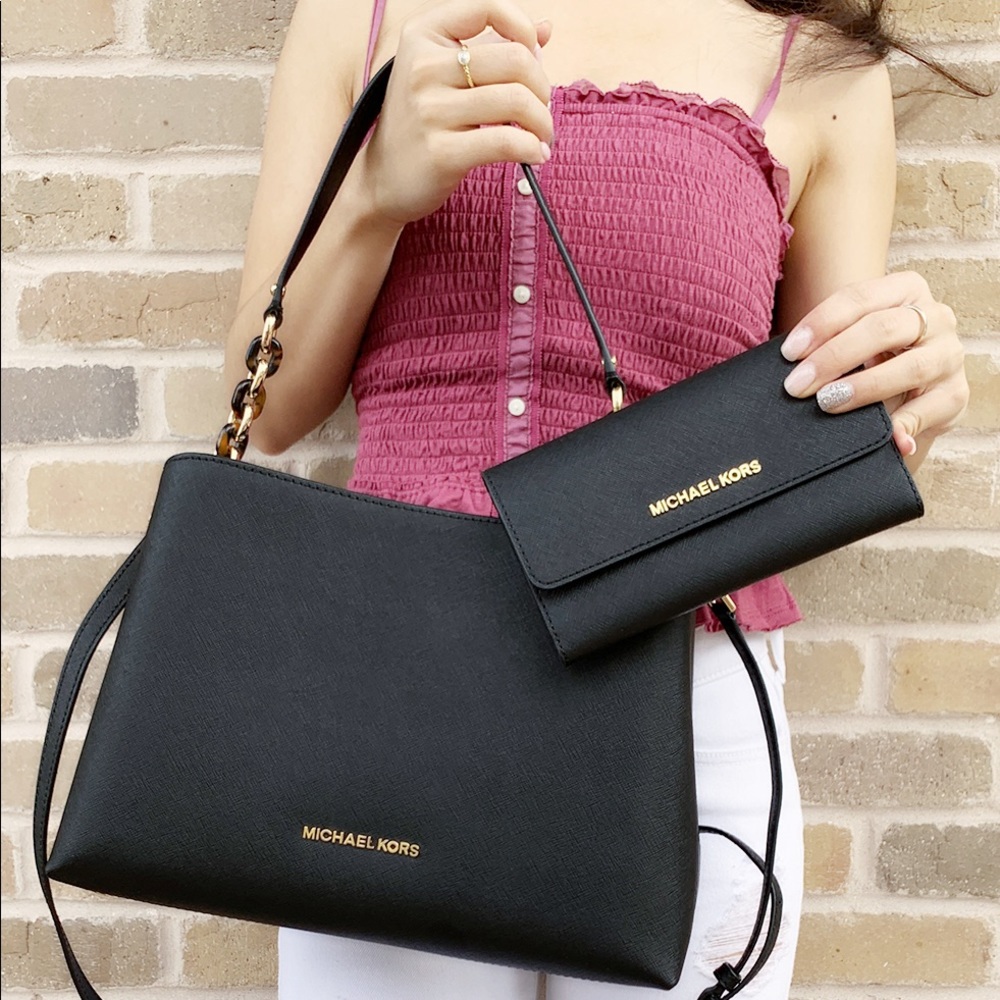Gaby’sBags- Michael Kors Satchel Wallet SET